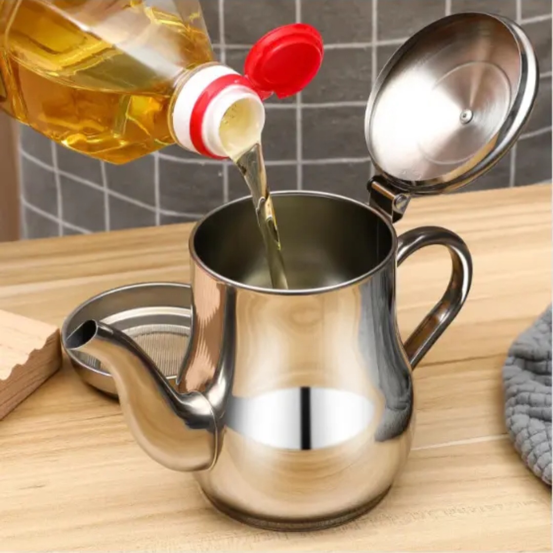 Oil dispenser pot