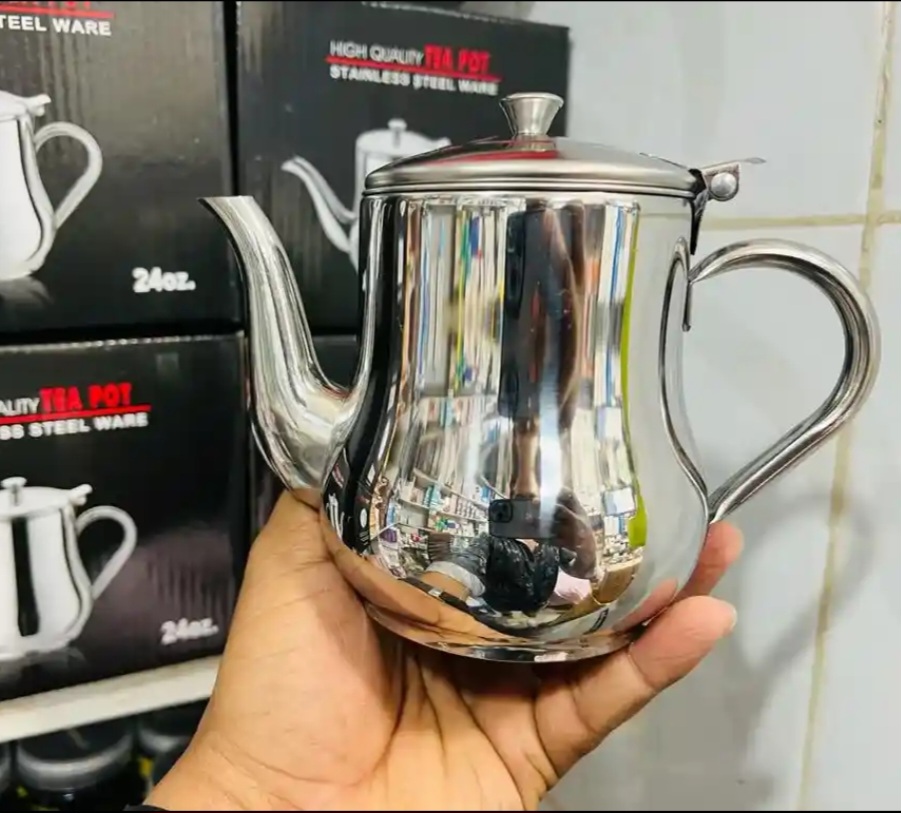 Oil dispenser pot
